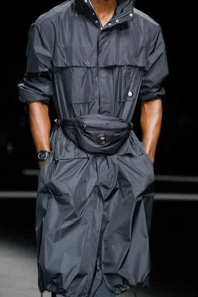 Look 57
